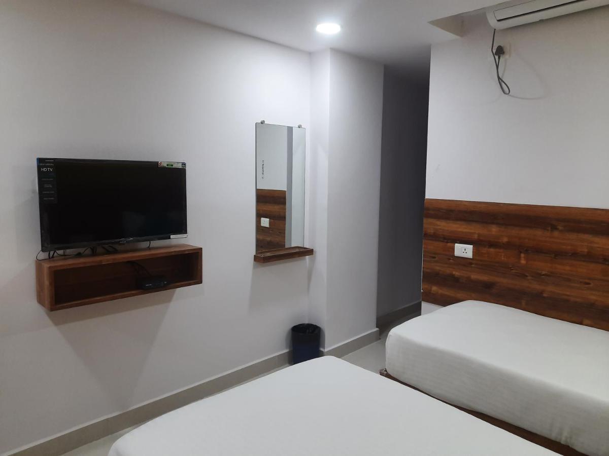 Hotel Prime Jubilee Hyderabad Luaran gambar